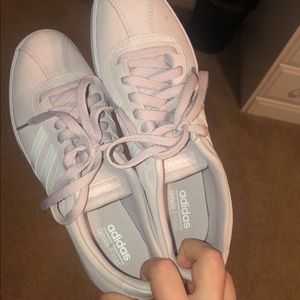 Women’s Adidas Sneakers, brand new!